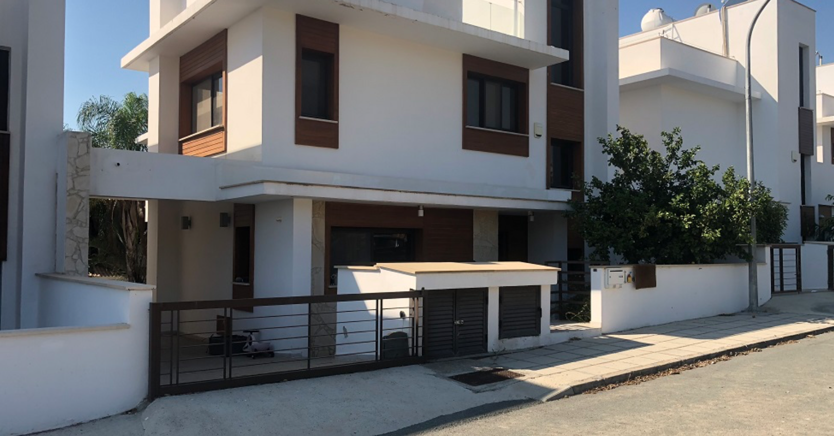 Three-Bedroom House In Paramali, Limassol (3 Bedroom)